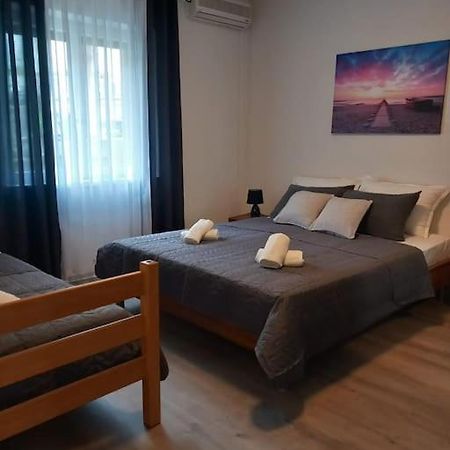 Apartment Dora-100M From The Central Beach มาคาร์สกา ภายนอก รูปภาพ