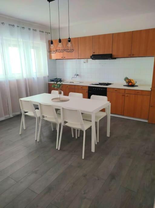 Apartment Dora-100M From The Central Beach มาคาร์สกา ภายนอก รูปภาพ